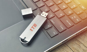 فلش مموری یک ترابایتی sandisk